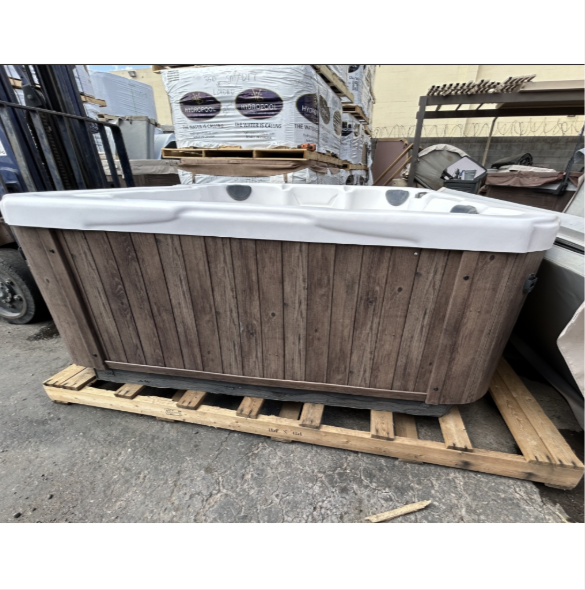 Pre-Owned 2023 Dimension One Cove