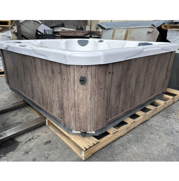 Pre-Owned 2023 Dimension One Cove